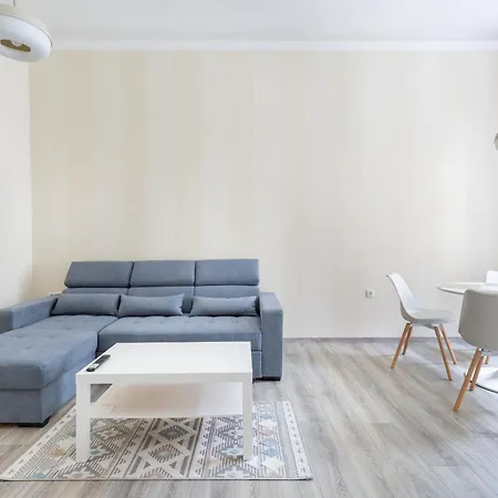 R62b Rottenbiller Apartamento