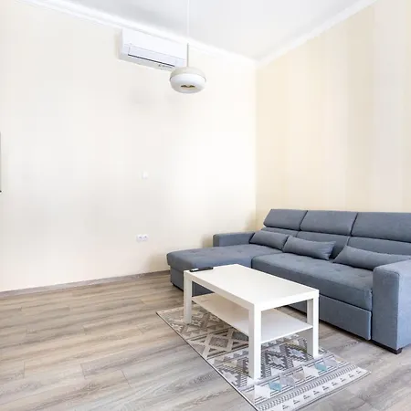 R62b Rottenbiller * Budapest